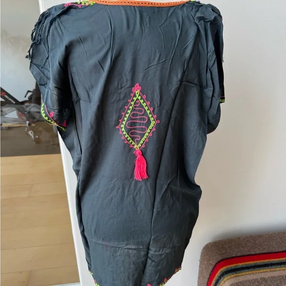 South moon under - Picture 4 of 7